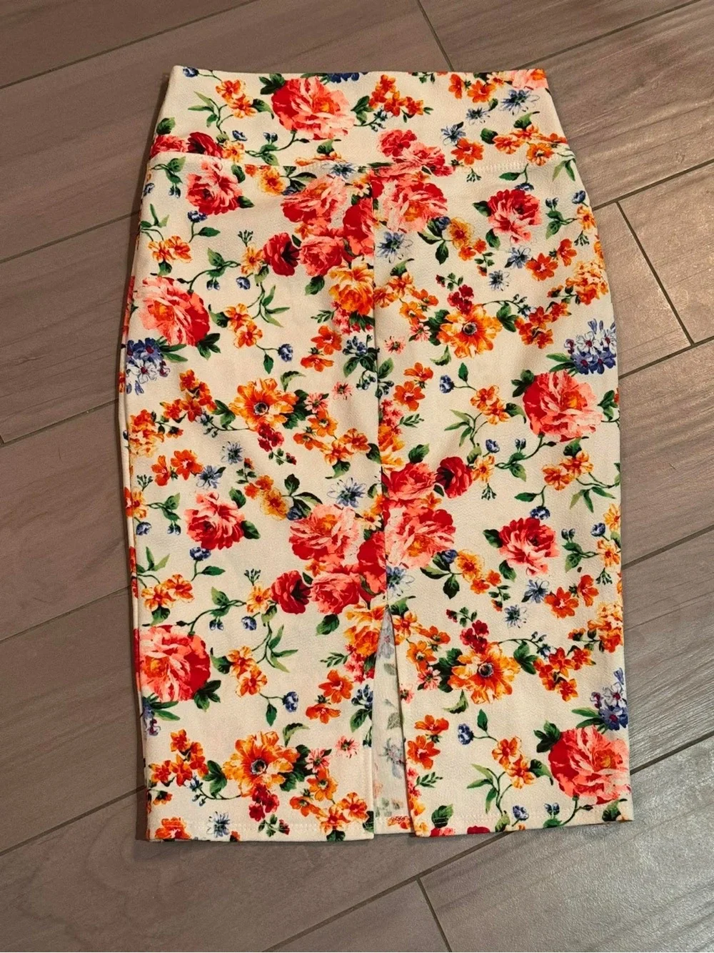 Derek heart Floral Pencil Skirt in Cream LARGE 26” waist 26” length
